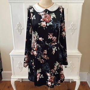 NWT Smak Parlour Floral Velvet Mini Dress